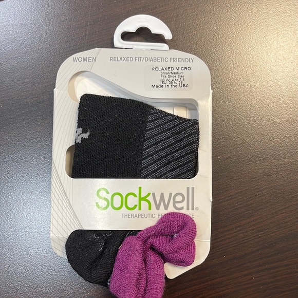 Sockwell Relaxed fit micro diabetic friendly merino wool ankle socks in black - Picture 1 of 6